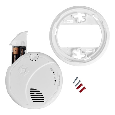BRK 1046815 First Alert Photoelectric Interconnected Wireless Smoke & CO Alarm with Voice Location